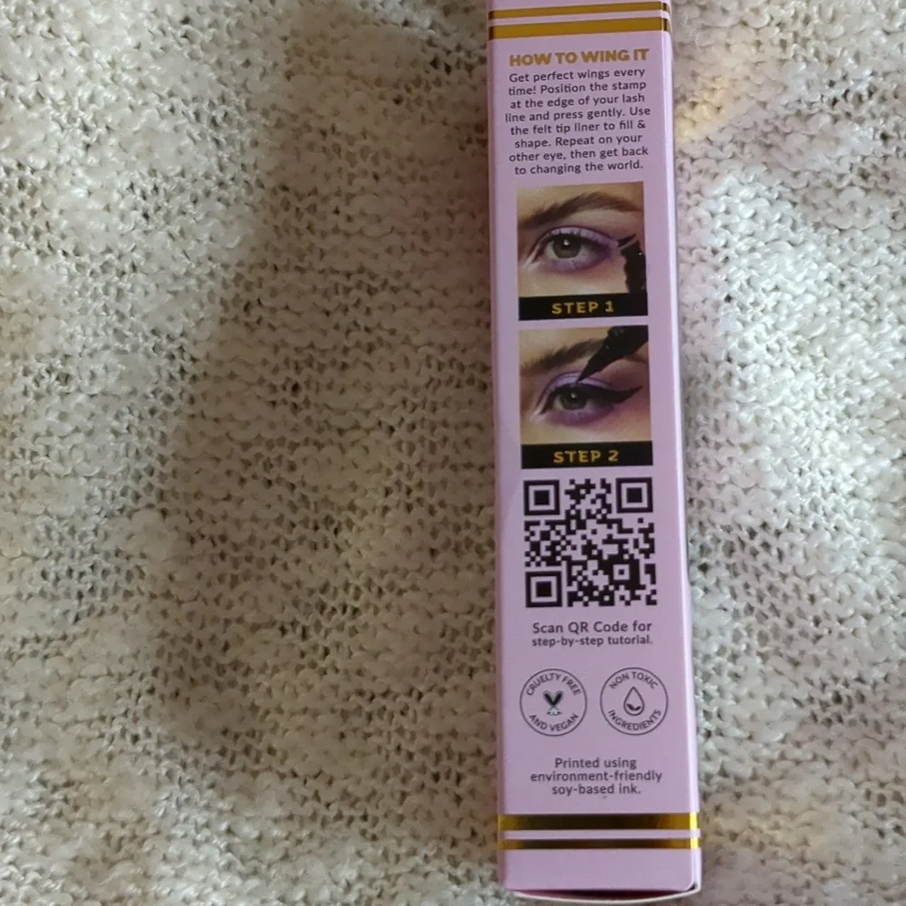 The Quick Flick Winged Eyeliner Stamp, 7ml/0.25fl oz